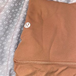 Light tan Lululemon leggings